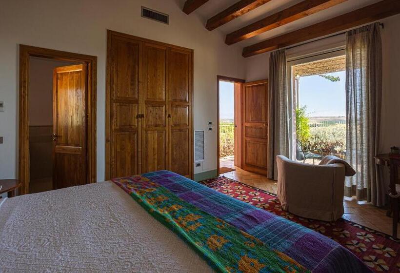 Номер Стандарт с Террасой, La Foresteria Wine Resort & Beach Club