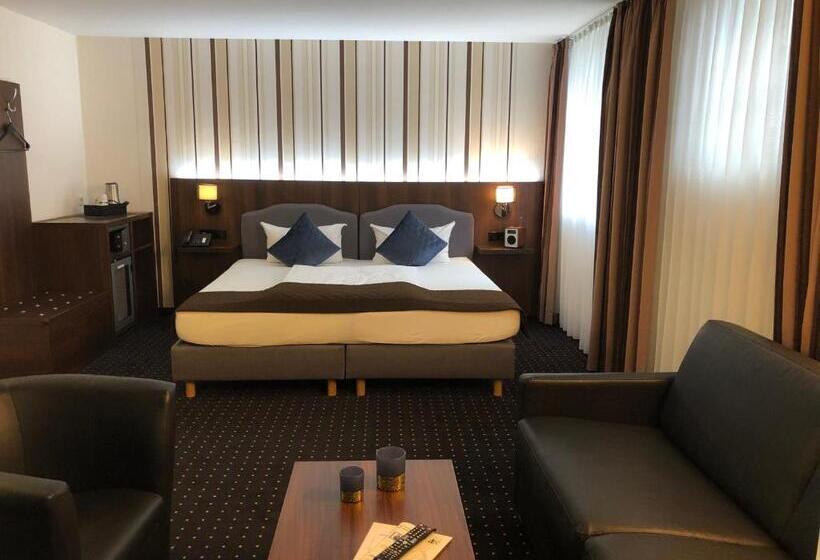Семейный Номер, Lobinger Hotel Weisses Ross
