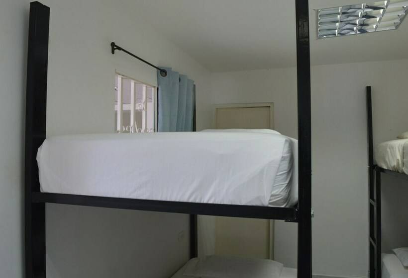 공동 객실, Akualink Hostel