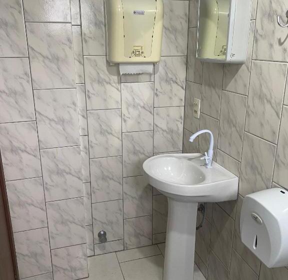 اتاق استاندارد سه نفره, Interpraias