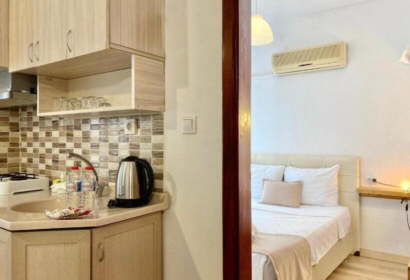 Апартаменты 1 Спальня с Балконом, Amigo Apartments