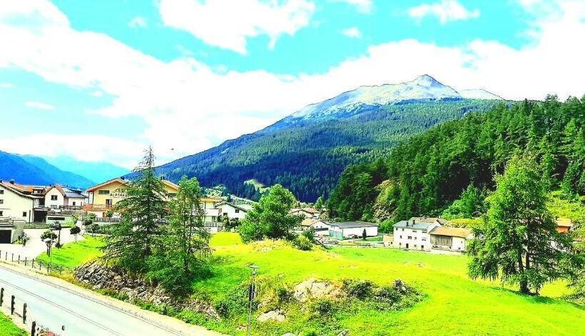 Номер Стандарт, Reschnerhof