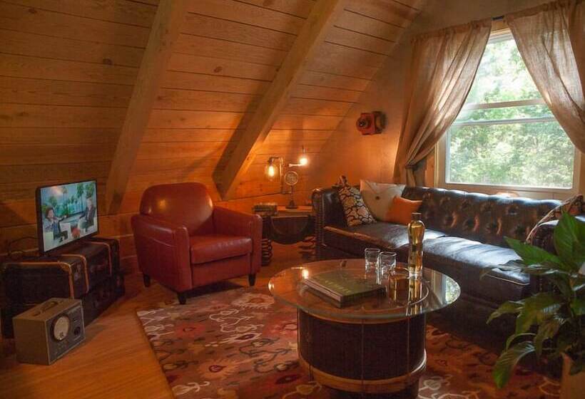 Хижина, Lake Lucerne Resort & Ranch