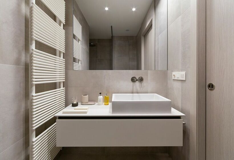 استودیوی استاندارد, The Central City   Luxury Serviced Residence