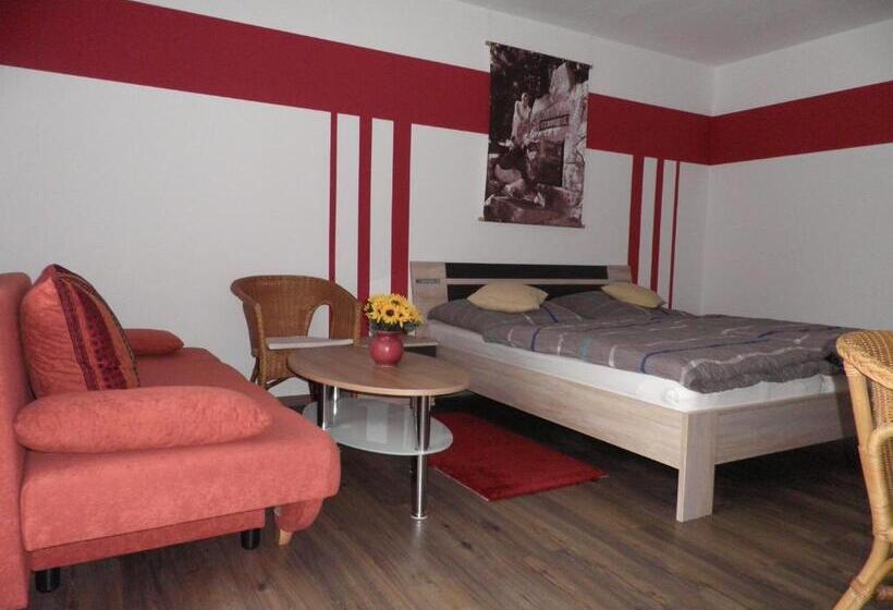 Номер Стандарт с Балконом, Gästehaus Sonneck