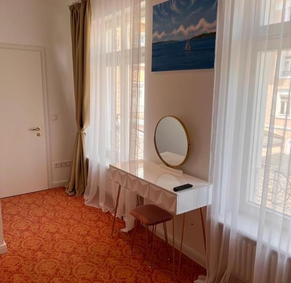 اتاق استاندارد با تخت بزرگ, Art Hotel House One