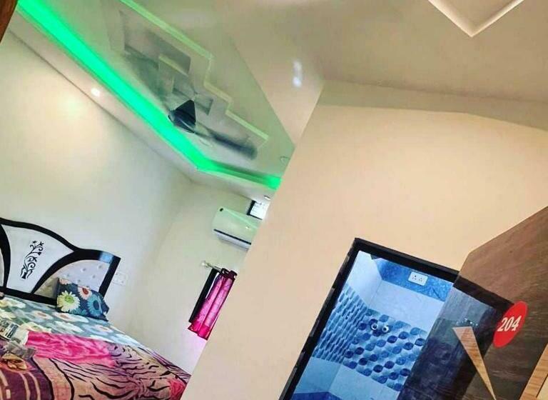 三人经典房间, Spot On Hotel Galaxy In
