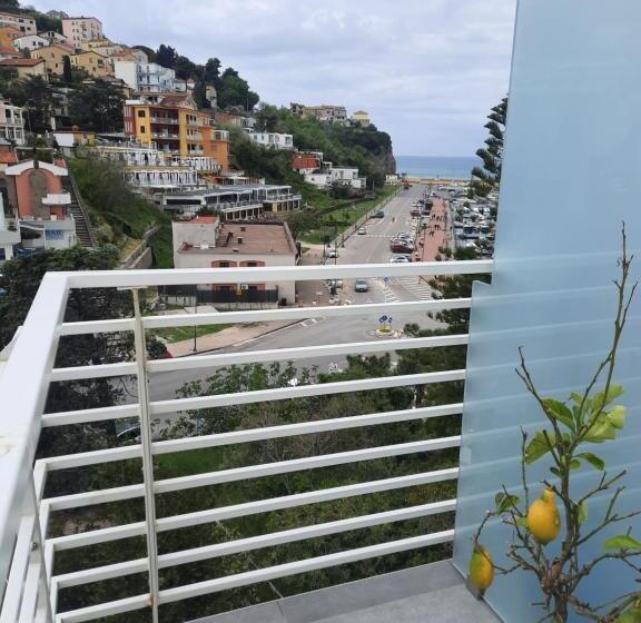 Quarto standart com varanda, Donna Adriana Rooms