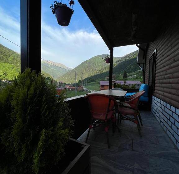 Вилла 1 Спальня, şen Buti̇k Otel Ve Bungalov