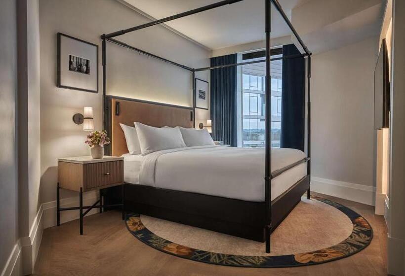 اتاق استاندارد با تخت بزرگ برای معلولان, Pendry Washington Dc   The Wharf