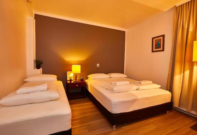 اتاق خانوادگی با سرویس بهداشتی مشترک, Kastali Guesthouse