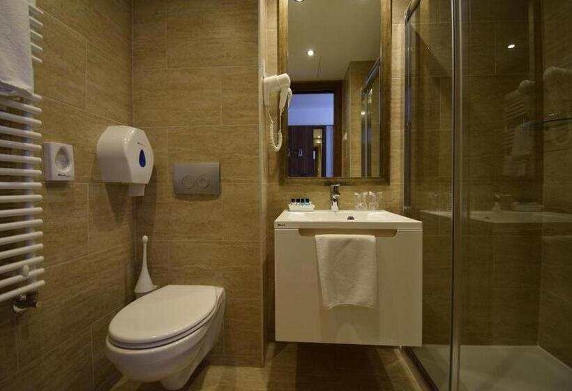 Номер Basic, Bükkös Hotel & Spa
