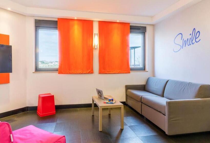 Family Suite, Ibis Styles Romans Valence Gare Tgv