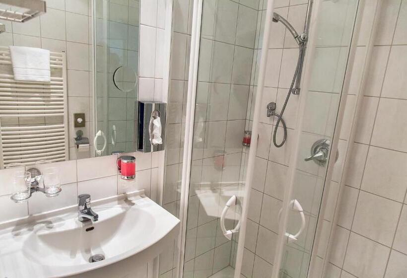 Номер Стандарт Вид на Сад, Seepark Hotel Am Wandlitzsee
