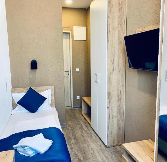 اتاق استاندارد یک نفره, Motel Blue