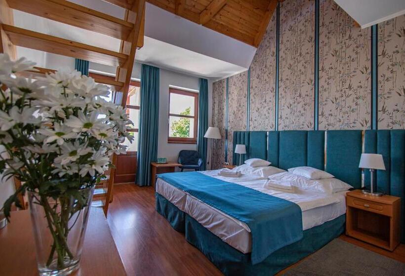 Четырехместный Номер Стандарт, Balatonfői Yacht Club