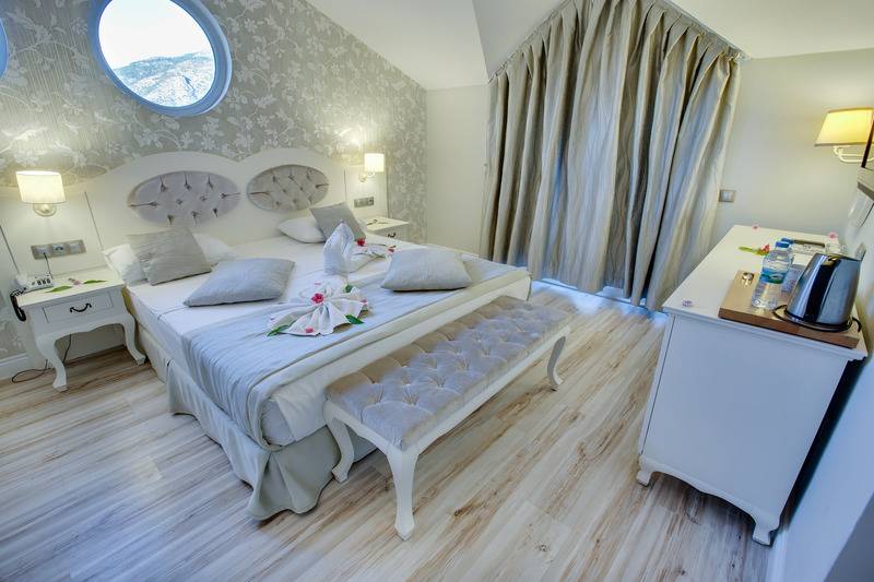 Номер Deluxe, The Pinehill Hotel & Suites