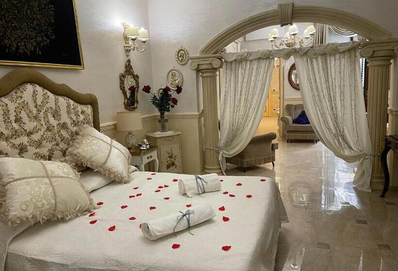 اتاق استاندارد, Regina Suite