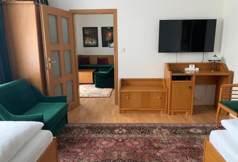 Люкс Повышенной Комфортности, Antik Hotel Sofia