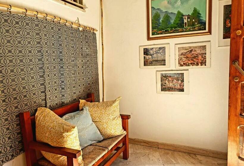 Номер Стандарт с Балконом, Sardiniarooms Tortolì Old Town
