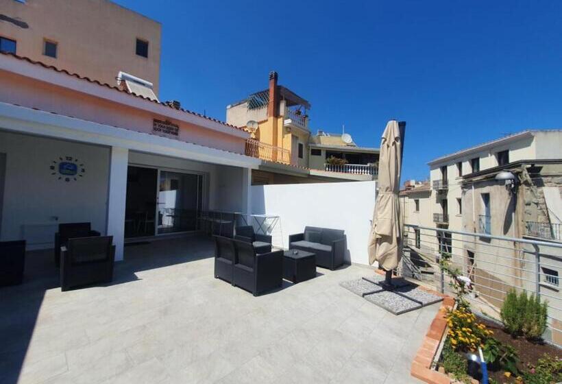 Номер Стандарт с Балконом, Sardiniarooms Tortolì Old Town
