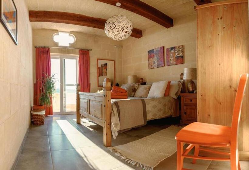 اتاق استاندارد با بالکن و چشم‌انداز دریا, Ajuga Luxury Boutique B&b