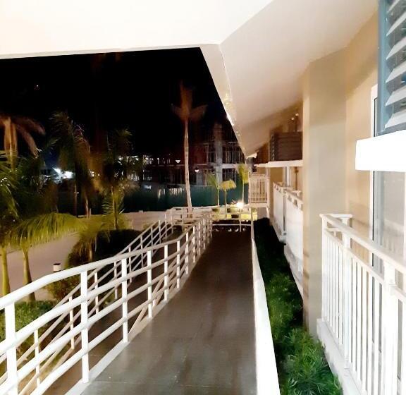 Семейный Номер, Anias@amani Grand Residences Near Airport