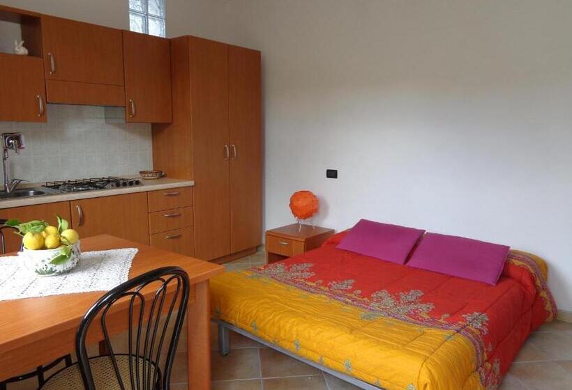 스탠다드 스튜디오, Agriturismo Turlin