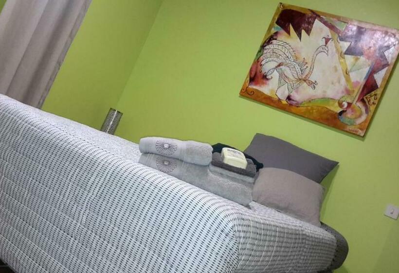 Номер Стандарт, Om Sleeping B&b