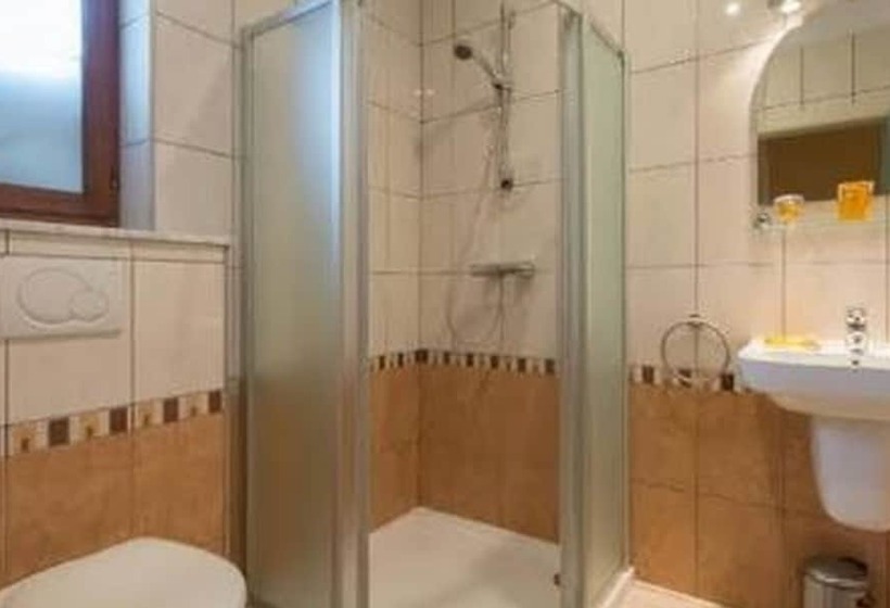 Номер Superior, B&b Casa Roman & Vakantiewoning Voor 1 Pers Tot Max 32 Personen