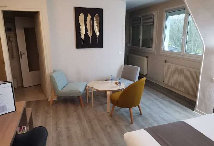 Семейный Номер, Logis Hotel Le Relais De La Poste Restaurant Le Fil Du Temps