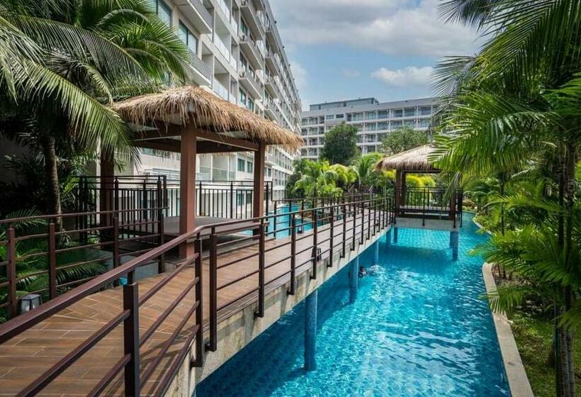 스탠다드 스튜디오 풀장 전망, Laguna Beach Condo Resort 3 Maldives Pattaya Pool View ลากูน่า บีช คอนโด รีสอร์ต 3 พัทยา