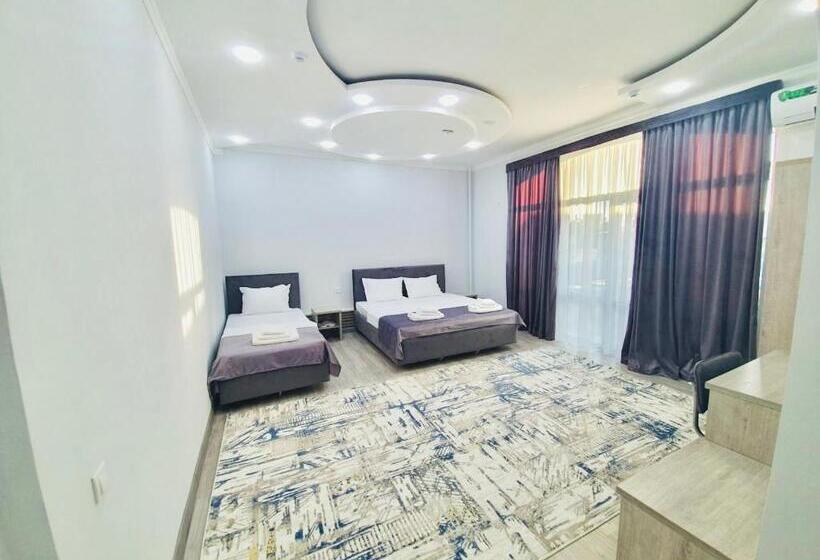اتاق استاندارد با بالکن, Shosh Boutique