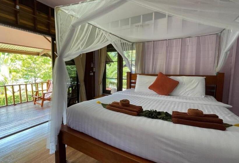 Номер Стандарт Вид на Бассейн, Koh Yao Seaview Bungalow