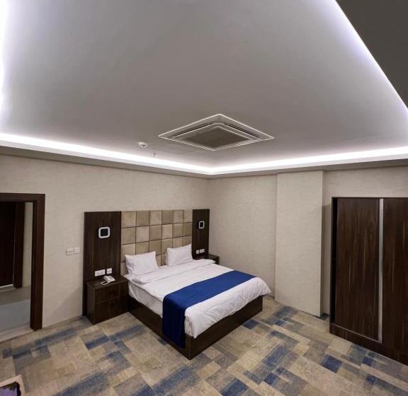 آپارتمان 2 خوابه, Classy Stay