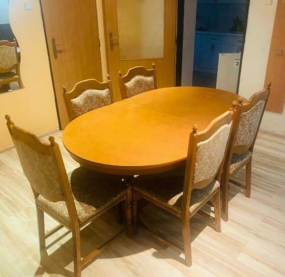 اتاق خانوادگی, Apartmánový Dům Velké Losiny