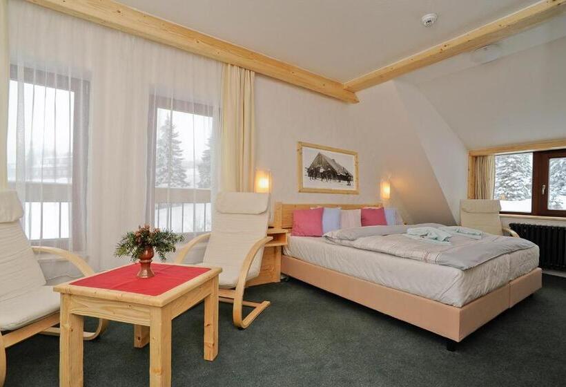 Habitació Triple Estàndard, Erlebachova Bouda, Hotel   Resort Svatý František