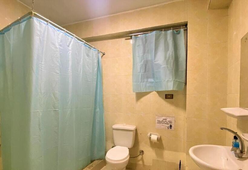 اتاق استاندارد با چشم‌انداز کوهستان, Seven Pyramids View Inn