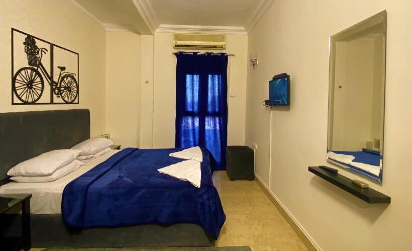 اتاق استاندارد با چشم‌انداز, Seven Pyramids View Inn