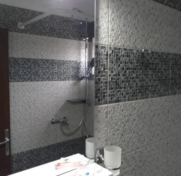 اتاق استاندارد با بالکن, Vila Mercury Mamaia Nord
