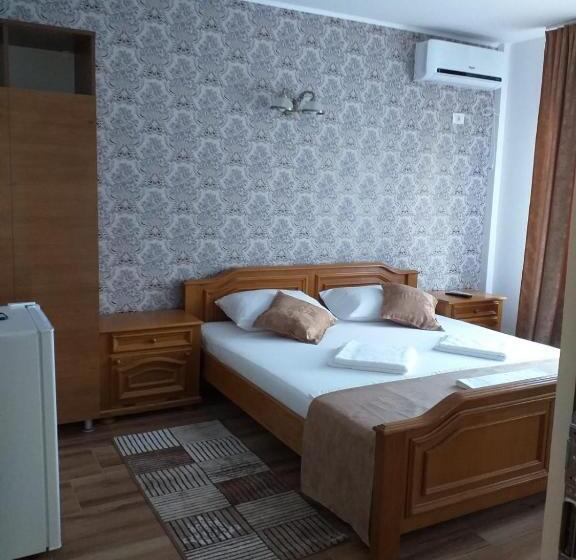 اتاق خانوادگی, Vila Mercury Mamaia Nord