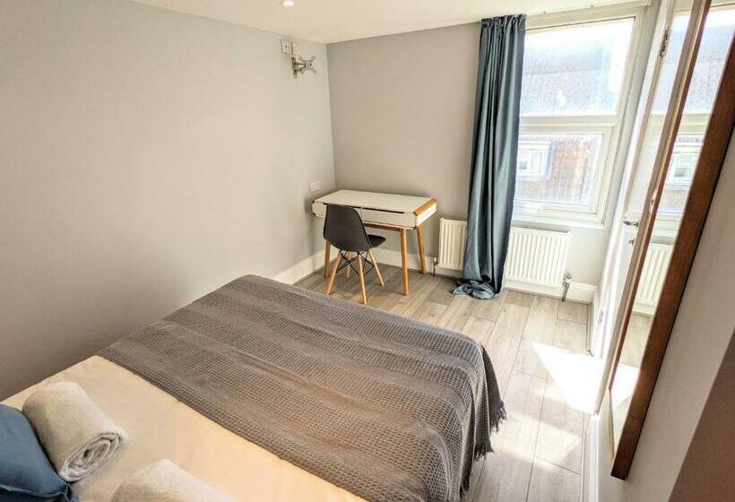 Номер Стандарт, Saltwater Guest House