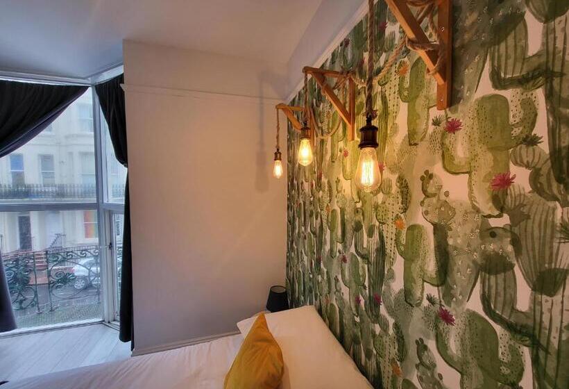 Номер Стандарт Вид на Море с Балконом, Saltwater Guest House