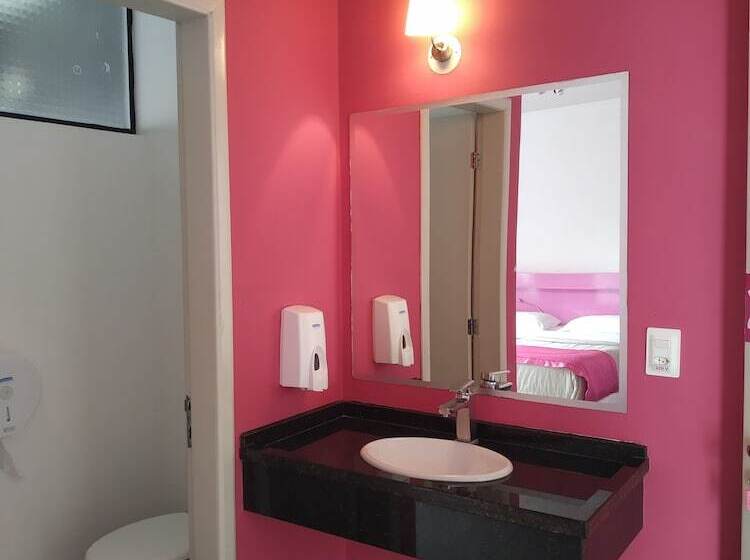 חדר סטנדרט לשלושה, Concept Design Hostel & Suites