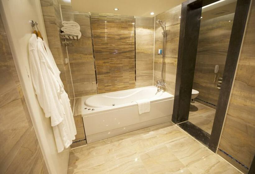 سوییت لوکس, Sunrise Montemare Resort Grand Select