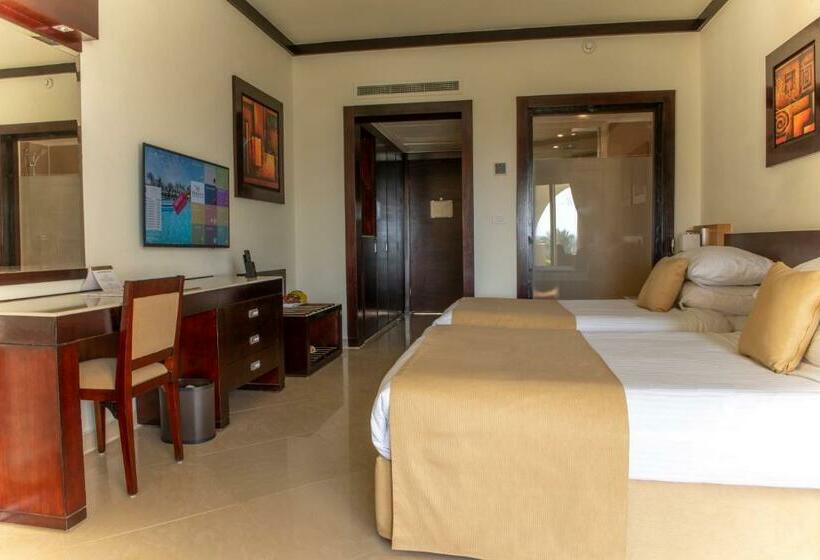 اتاق سوپریور با چشم‌انداز دریا, Sunrise Montemare Resort Grand Select