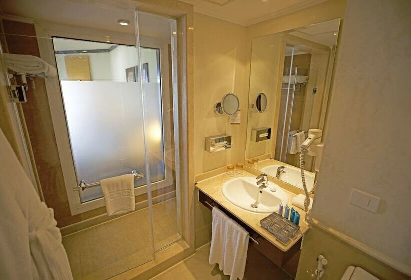 اتاق لوکس با چشم‌انداز دریا, Sunrise Montemare Resort Grand Select