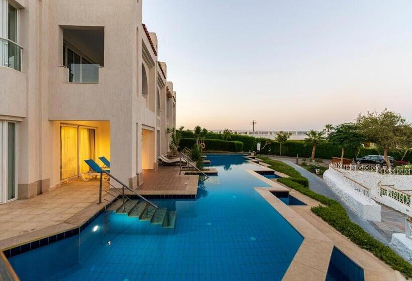 سوئیت کلاب, Sunrise Montemare Resort Grand Select