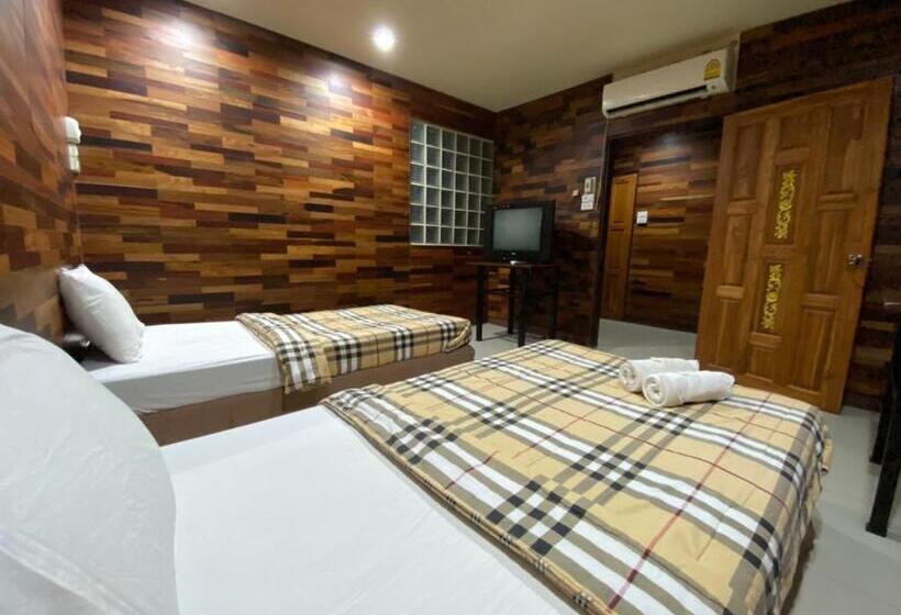 Номер Стандарт, โรงแรมภูน้ำฟ้า   Phunumfha Hotel ชุมแพ