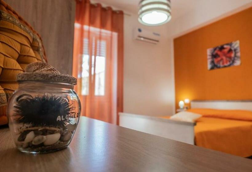 Номер Стандарт с Балконом, Boss Guest House